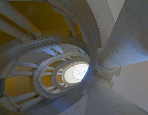 Palazzo_Barberini_(Rome)_-_Borromini's_staircase